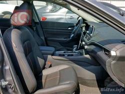 نيسان ألتيما